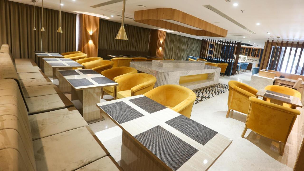 The Jagat Hotel And Spa Udaipur Kültér fotó