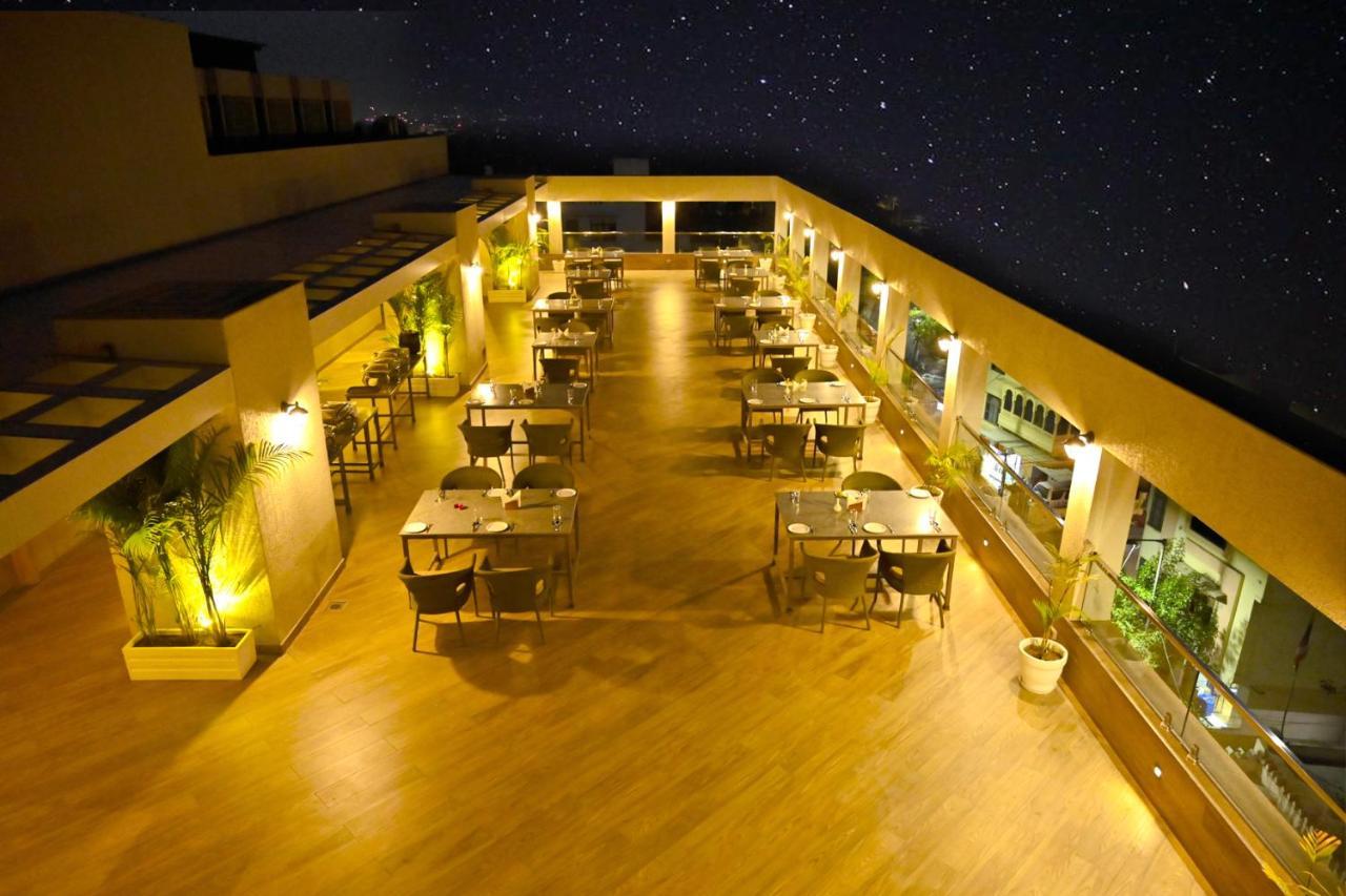 The Jagat Hotel And Spa Udaipur Kültér fotó
